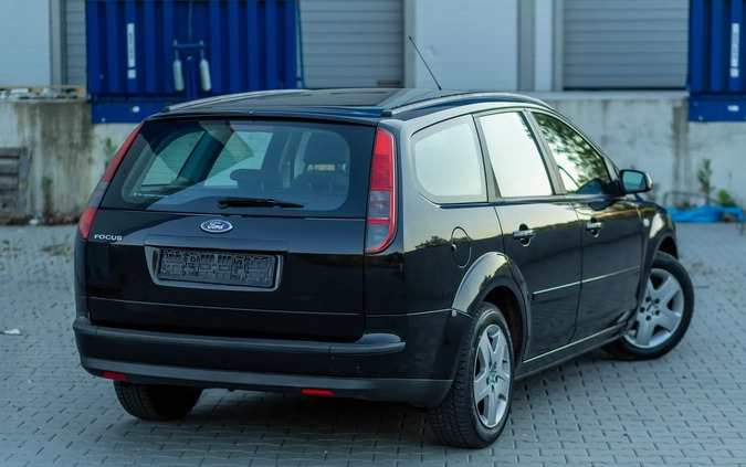 Ford Focus cena 11500 przebieg: 181569, rok produkcji 2007 z Góra małe 667